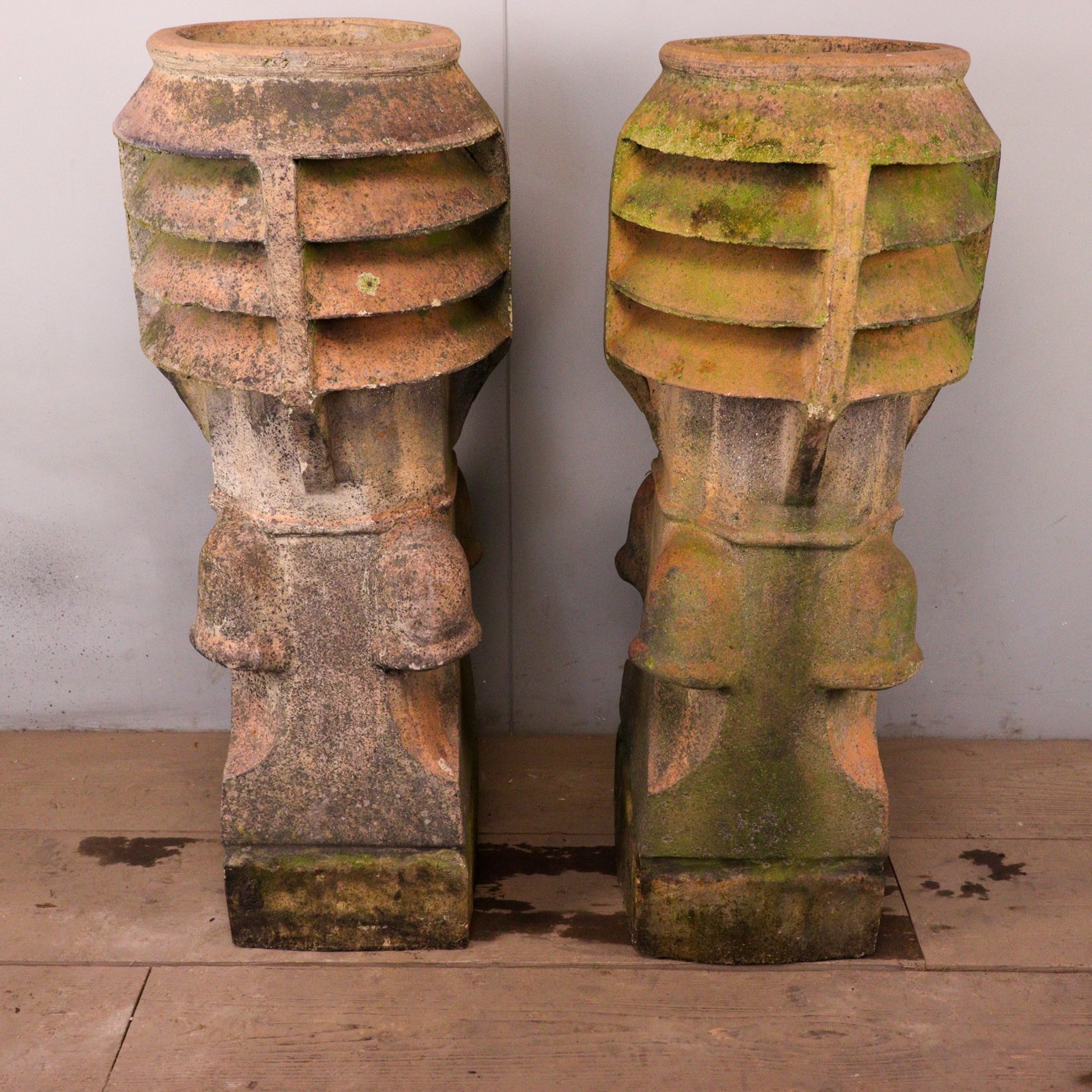 Pair of Buff Terracotta 19th Century Chimney Pots — photo 2 of 5