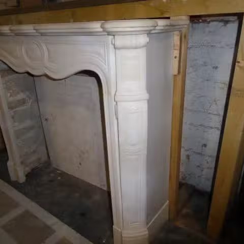 French Louis XV Style Marble Chimney Piece – Elegant Period Fireplace Surround — photo 2 of 3