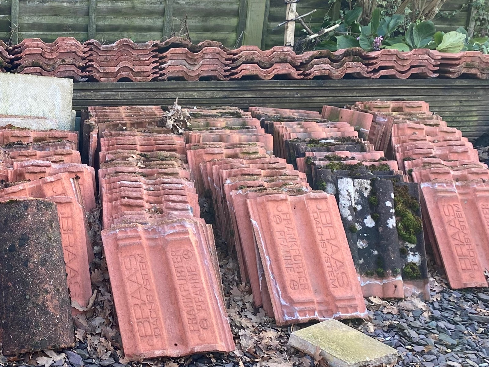 Concrete roof tiles — photo 6 of 6