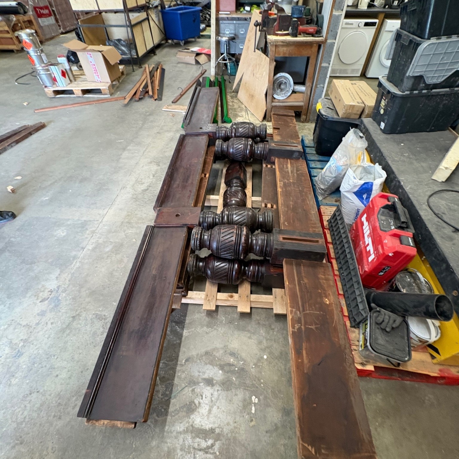 Traditional Slate Bed Snooker Table with Overhead Light — photo 4 of 5
