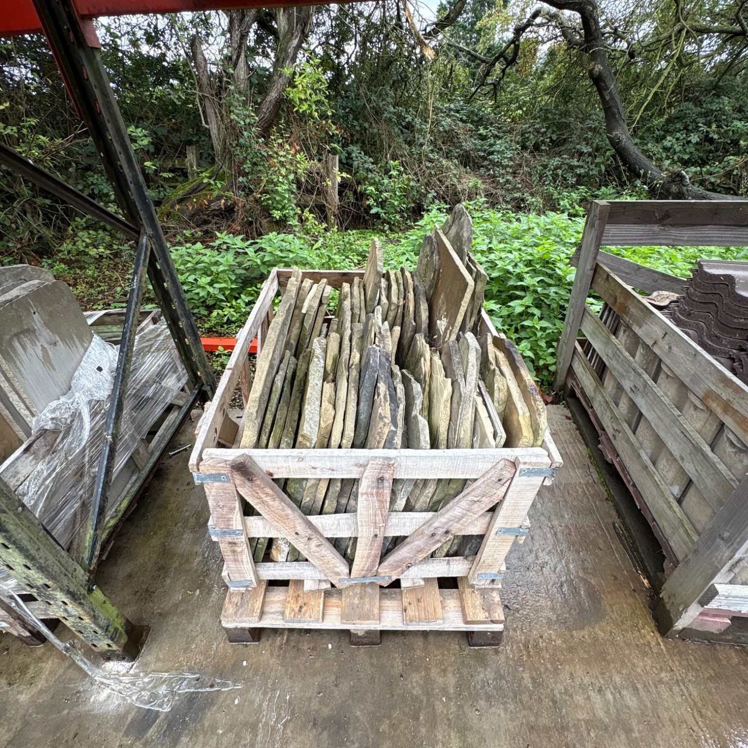 Reclaimed Natural Stone Flagstones – Mixed Sizes