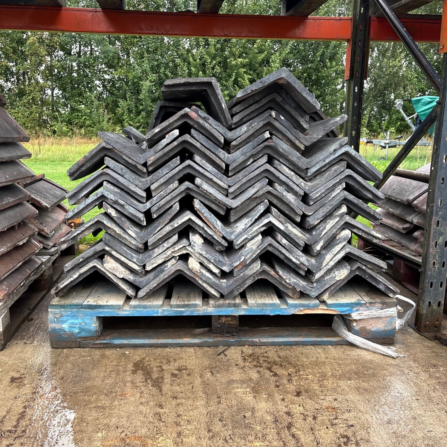 Reclaimed Dark Grey Angle Ridge Roof Tiles