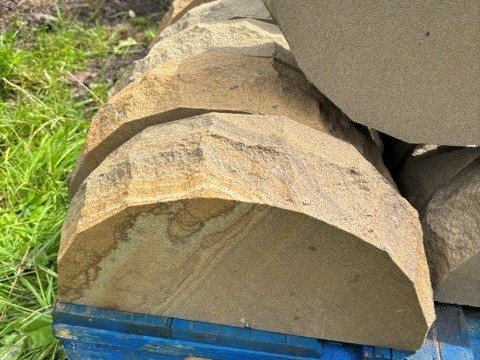 Mixed buff sandstone; half rounds