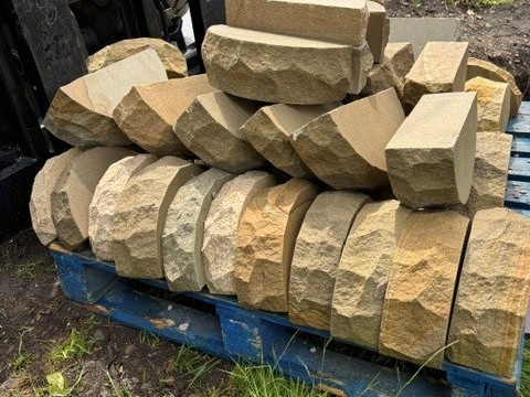 Mixed buff sandstone; half rounds — photo 2 of 5