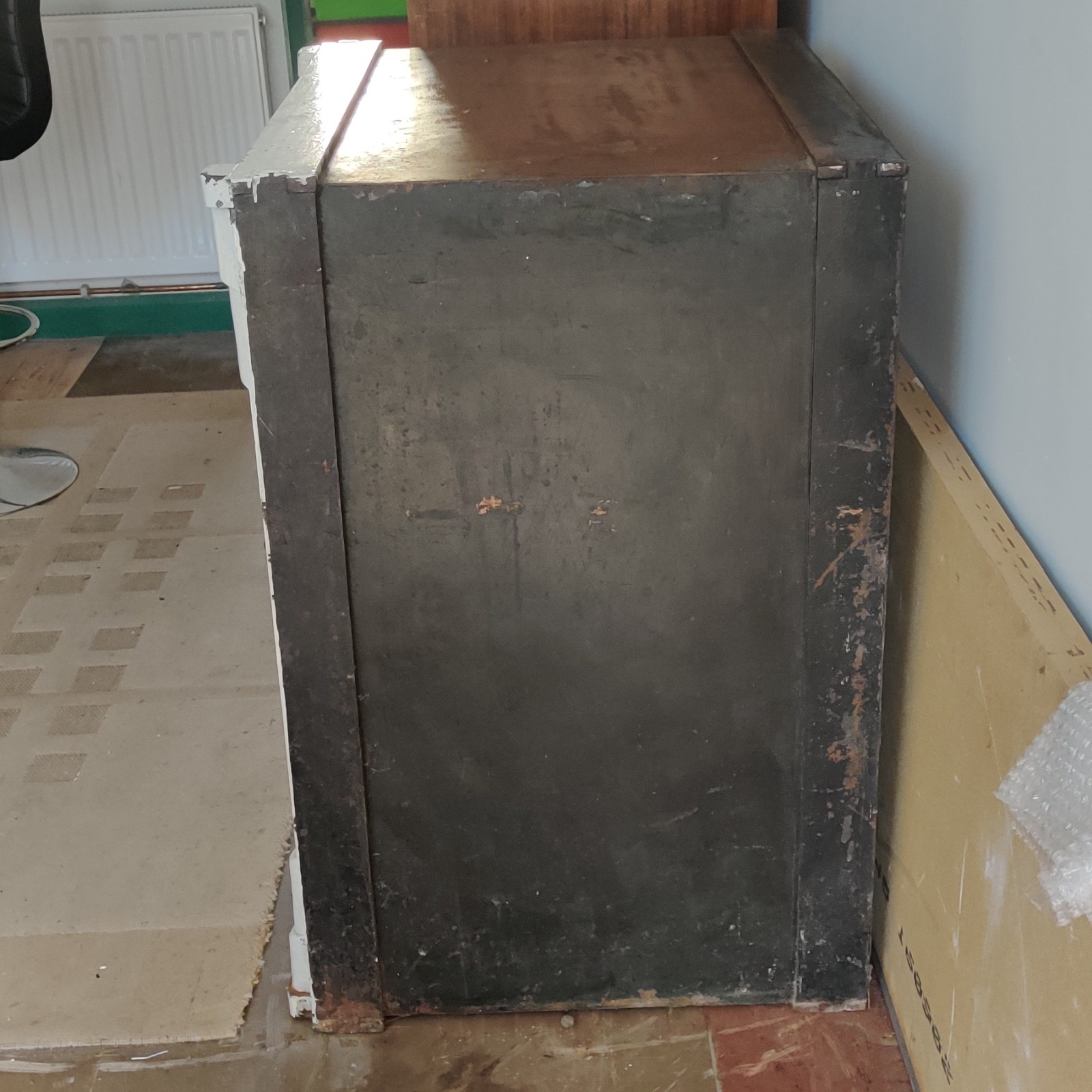 T Withers Double-Door Safe – Ideal for Restoration or Display — photo 2 of 9