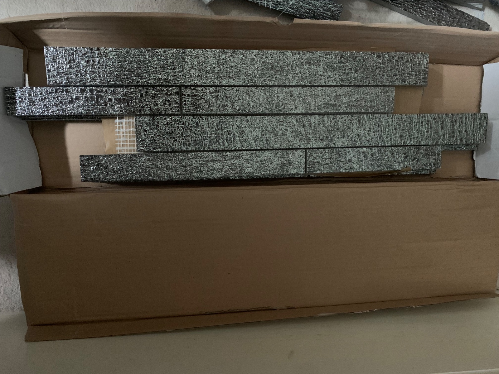 Bathroom tiles — photo 3 of 4