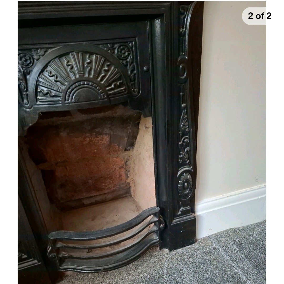 Cast Iron fire surround — photo 2 of 2