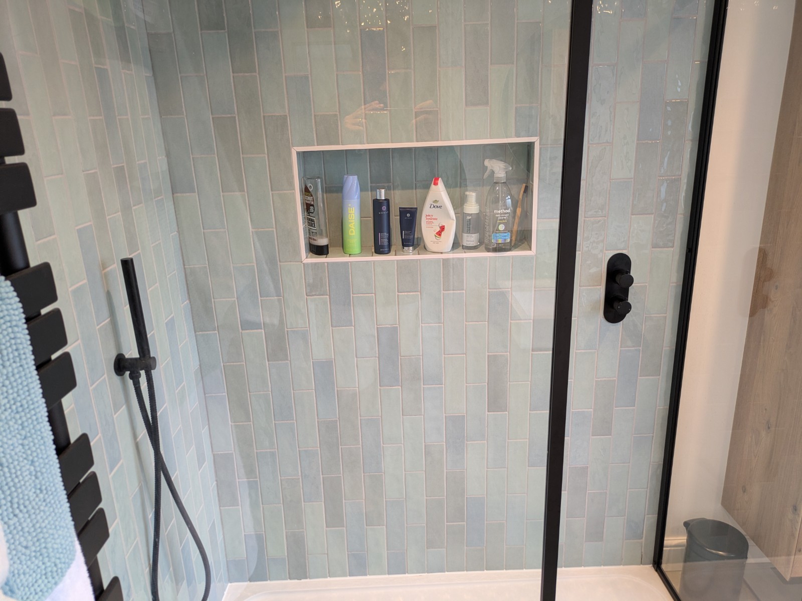 Wall Tiles (2.18 metres squared total) — photo 3 of 5