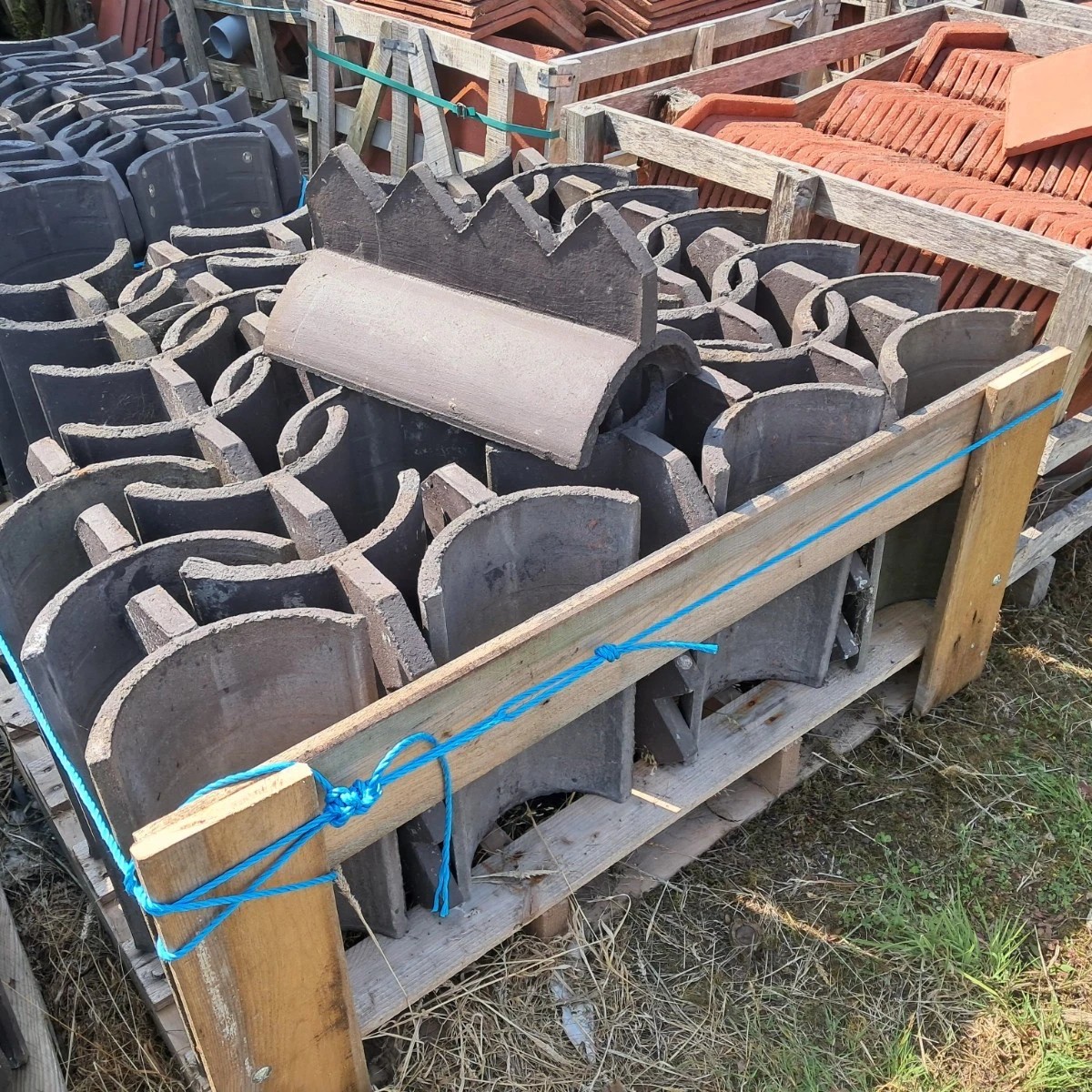 126 x FRC Concrete Black Half Round Cock's Comb Ridge Tiles