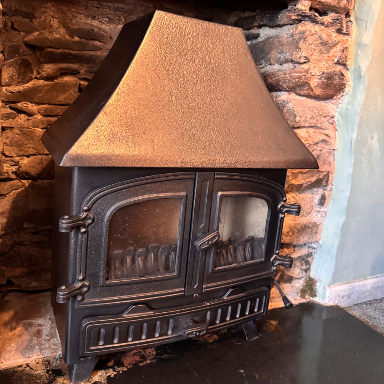 Aarrow Hamlet 15 multi fuel stove — photo 4 of 4